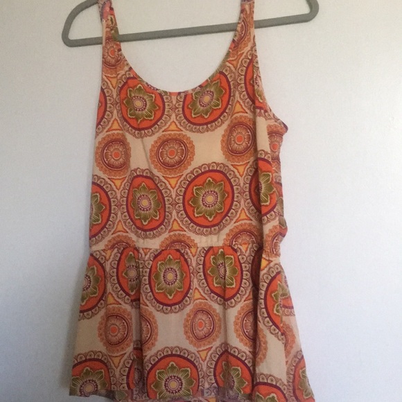 Summer top - Picture 3 of 3